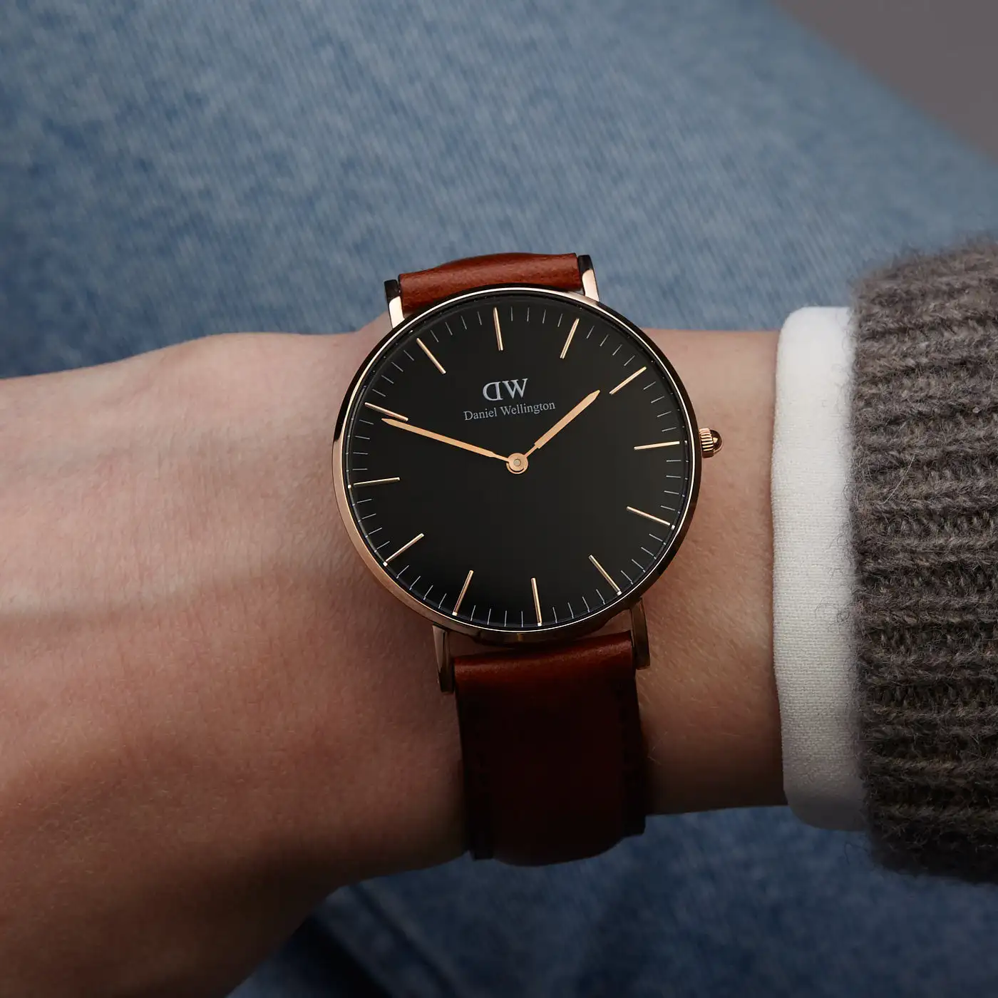 Wrist watch black with brown strap
