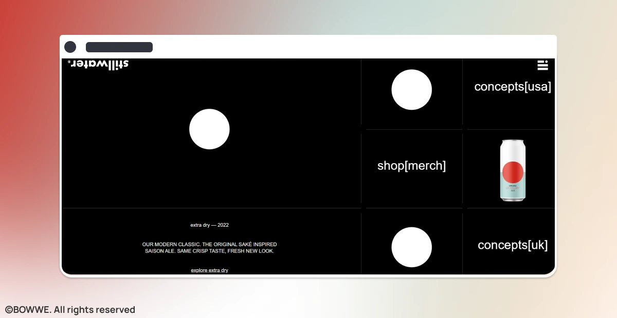Screenshot del sito Web con tema nero