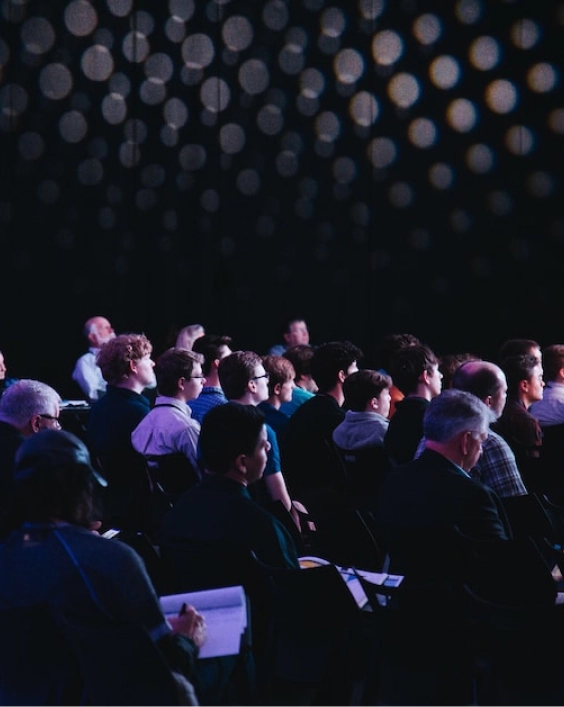 meeting of people at an event in the hall