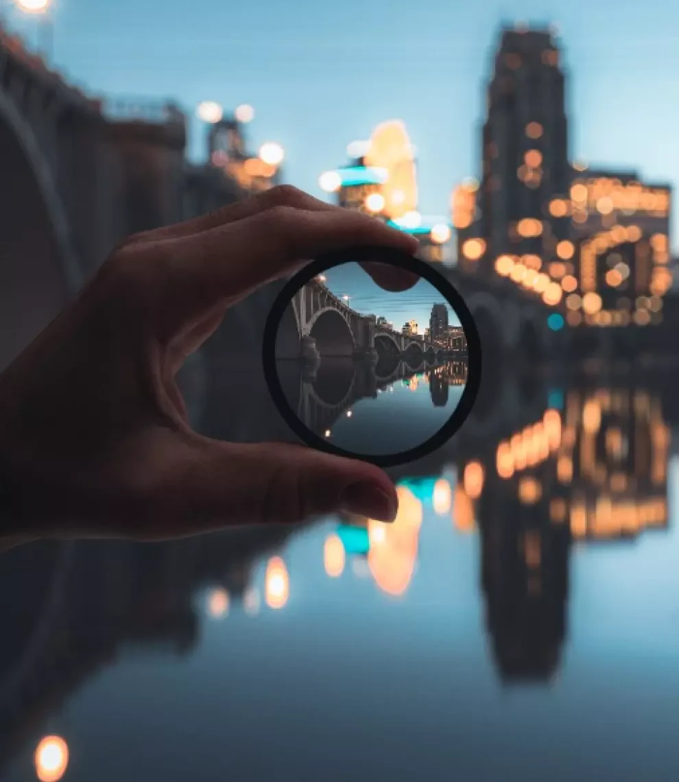 Bridge over the lens